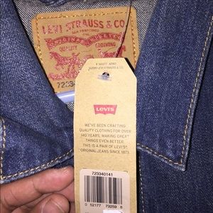 Levi’s trucker jacket